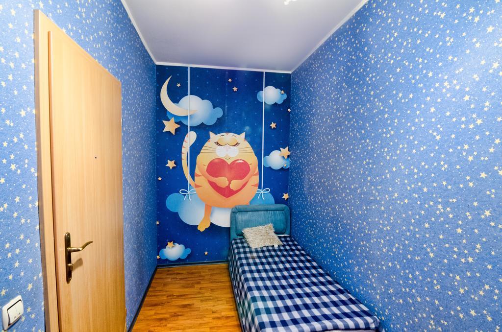 Apartamenty Lesi Ukrainky 17 Лвив Стая снимка