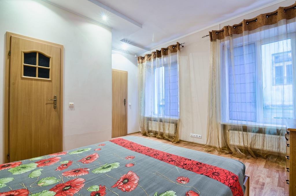 Apartamenty Lesi Ukrainky 17 Лвив Екстериор снимка